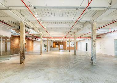 Spacious Flex Space Perfect for Markets, Expos & Pop-Up Events